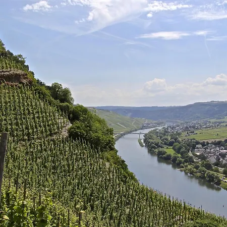 Weingut Rebenhof * Uerzig